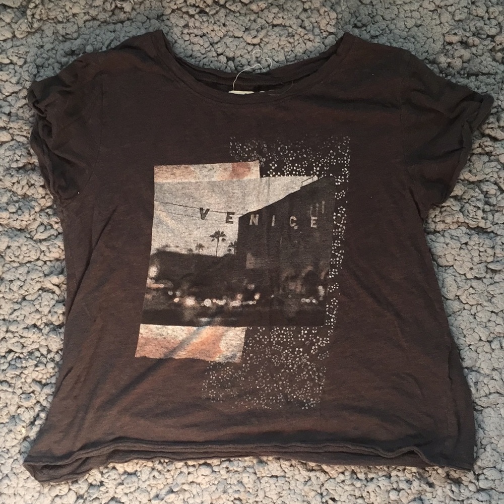Hollister tee 🖤